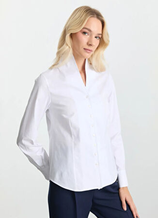 Selen Dik Yaka Düz Beyaz Kadın Bluz 25KSL8281