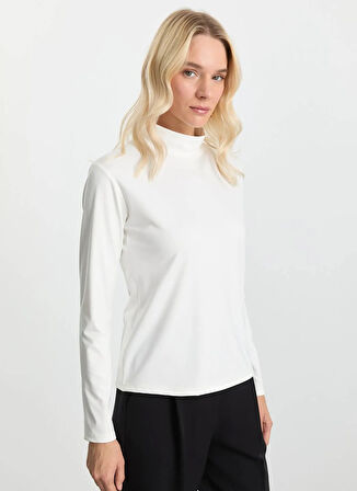 Selen Balıkçı Yaka Düz Ekru Kadın Bluz 25KSL8286