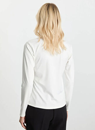 Selen Balıkçı Yaka Düz Ekru Kadın Bluz 25KSL8286