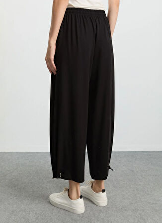 Selen Normal Bel Standart Siyah Kadın Pantolon 25KSL5506