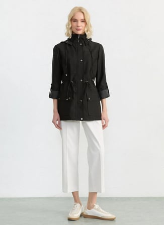 Selen Siyah Kadın Trençkot 26YSL9575