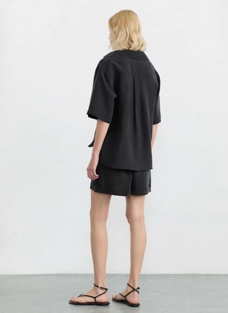 Selen Siyah Kadın Gömlek 26YSL8434