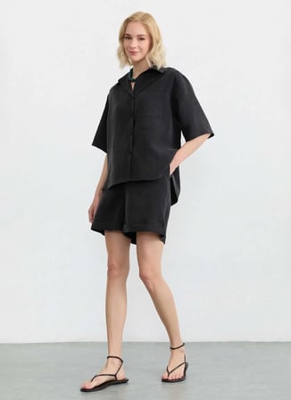 Selen Siyah Kadın Şort 26YSL5600