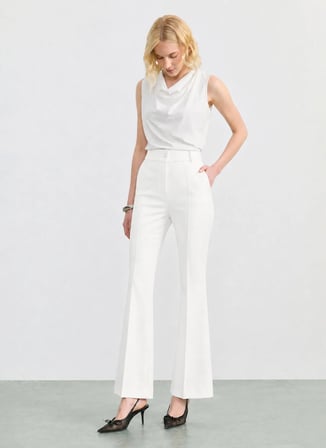 Selen Beyaz Kadın İspanyol Paça Pantolon 26YSL5623
