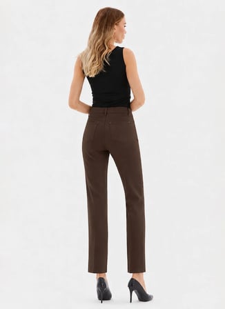 Selen Kahverengi Kadın Boru Paça Denim Pantolon 26YSL5626