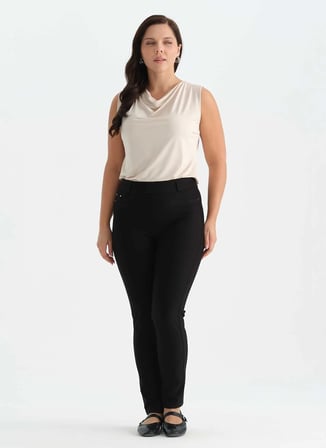 Selen Siyah Kadın Taşlı Pantolon 26KSL5680