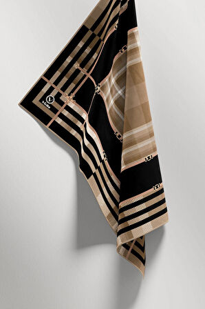 Twill Kemerli ve Ekose Desenli Siyah Renkli 90x90 Eşarp (İpek İçermez)Kenar Dikiş Şekli El Dikişli