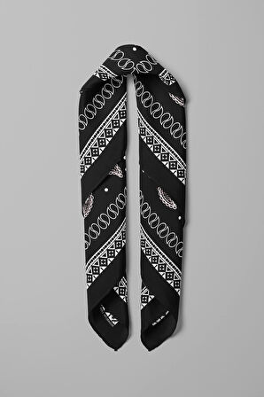 F46 Kadın Siyah Beyaz Şal Desenli 50x50 Bandana HYL DG01359-22