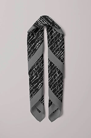 Kadın Siyah Beyaz El yazısı Desenli 50x50 Bandana HYL DG0711-22