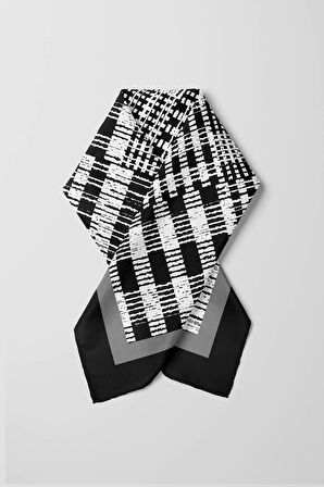 Kadın Siyah Beyaz Kareli Desenli 50x50 Bandana HYL DG0810-22