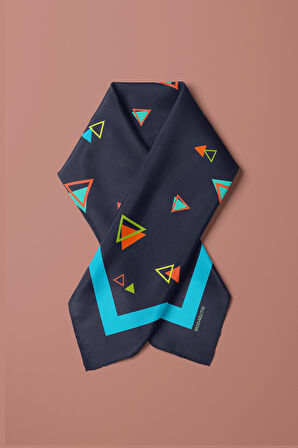 D13 Kadın Siyah  Üçgen Desenli 50x50 Bandana HYL DG0830-22