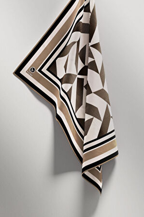 Twill Geometrik Desenli Bej Renkli 90x90 Eşarp (İpek İçermez) Kenar Dikiş Şekli El Dikişli