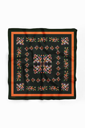 B21 Kadın Siyah Çiçek Desenli 50x50 Bandana DG01579-22