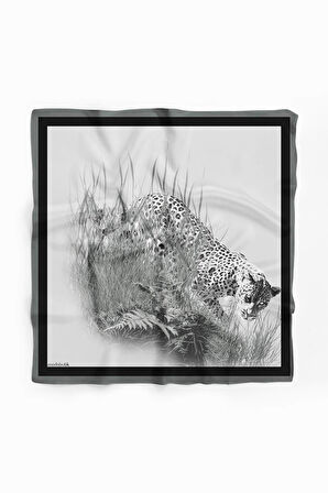 D57 Kadın Yeşil Gri Kaplan Desenli 50x50 Bandana HYL DG01330-22