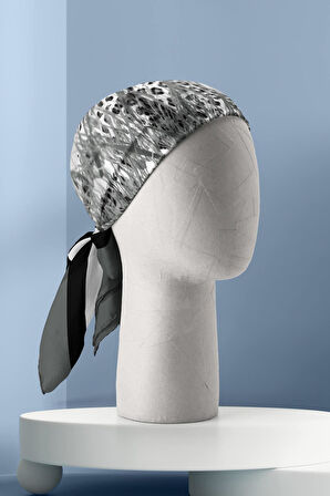 D57 Kadın Yeşil Gri Kaplan Desenli 50x50 Bandana HYL DG01330-22