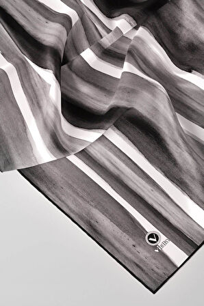 Twill Suluboya Çizgi Desenli Siyah - Beyaz Renkli 90x90 Eşarp (İpek İçermez) Kenar Dikiş Şekli El Dikişli