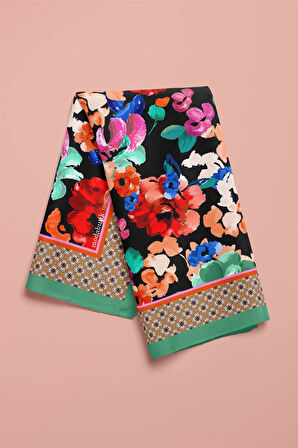 F82 WATERCOLOR FLOWERS BANDANA  DG11991