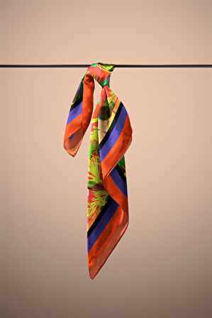 G63 Kadın Renkli Yaprak Desenli Bandana