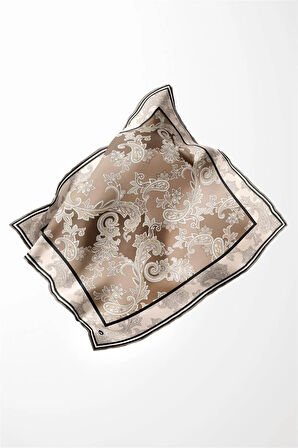 Kristal Şal Desenli Bej Renkli 90x90 Eşarp (İpek İçermez) Kenar Dikiş Şekli El Dikişli