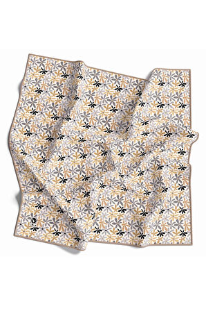 Twill Renkli Çiçek Desenli Bej Renkli 90x90 Eşarp (İpek İçermez) Kenar Dikiş Şekli El Dikişli