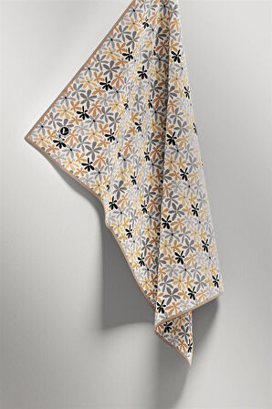 Twill Renkli Çiçek Desenli Bej Renkli 90x90 Eşarp (İpek İçermez) Kenar Dikiş Şekli El Dikişli