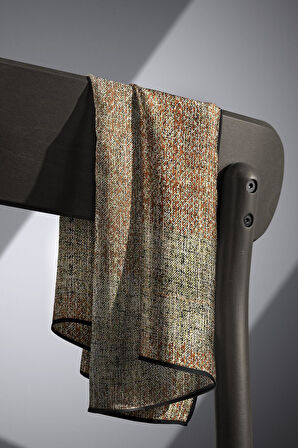 %100 Twill İpek Dokulu Desen Kahverengi - Fıstık Yeşili Renkli 90x90 Eşarp Kenar Dikiş Şekli El Dikişli