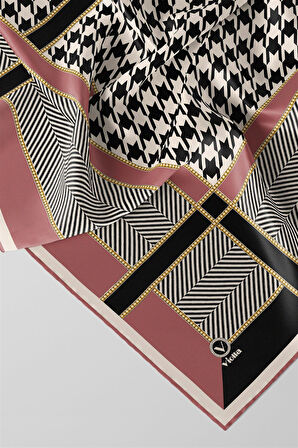 Twill Kazayağı Desenli Pudra Renkli 90x90 Eşarp (İpek İçermez) Kenar Dikiş Şekli El Dikişli