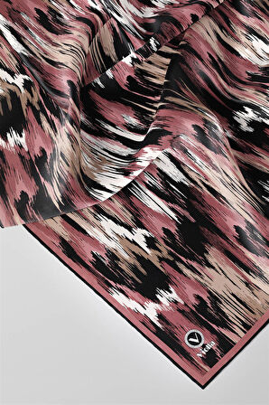 Twill Fırça Desenli Pudra Renkli 90x90 Eşarp (İpek İçermez) Kenar Dikiş Şekli El Dikişli