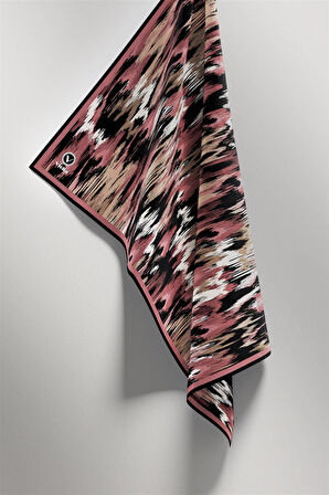 Twill Fırça Desenli Pudra Renkli 90x90 Eşarp (İpek İçermez) Kenar Dikiş Şekli El Dikişli