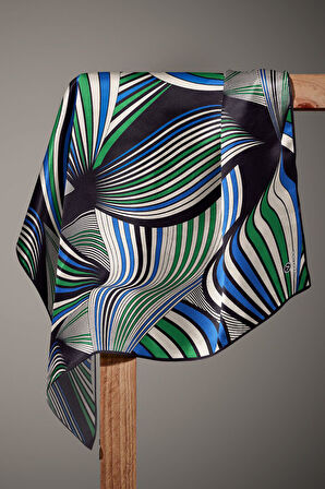 %100 Twill İpek Okyanus Dalgası Desenli Saks - Zümrüt Yeşili Renkli 90x90 Eşarp Kenar Dikiş Şekli El Dikişli