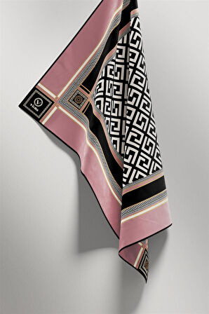 Twill Antik Desenli Pudra Renkli 90x90 Eşarp (İpek İçermez) Kenar Dikiş Şekli El Dikişli