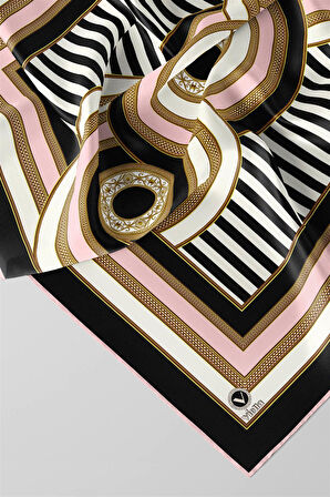 Twill Geometrik Desenli Pudra Renkli 90x90 Eşarp (İpek İçermez) Kenar Dikiş Şekli El Dikişli