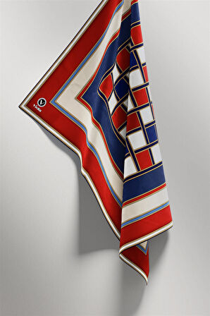 Twill Kare Desenli Kırmızı - Lacivert Renkli 90x90 Dikim Şekli : El Dikişi Eşarp (İpek İçermez)