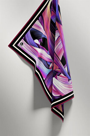 Twill Kare Desenli Mürdüm Renkli 90x90 Dikim Şekli : El Dikişi Eşarp (İpek İçermez)