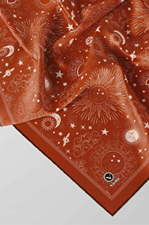 Twill Galaksi Desenli Taba Renkli 90x90 Eşarp (İpek İçermez) Dikim Şekli : El Dikişi