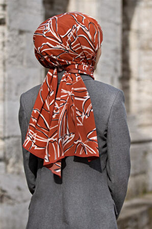 LÜKS MEDİNE İPEĞİ YAPRAK DESENLİ TABA RENKLİ 75X195 KIRIŞMAZ ŞAL MOSS KREP DİKİŞ TİPİ İTALYAN DİKİŞLİ