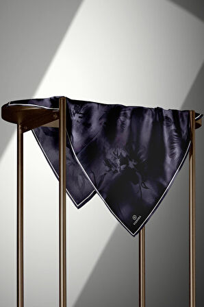 100% Twill İpek Çiçek Desenli Füme Renkli 90x90 Dikim Şekli : El Dikişi Eşarp