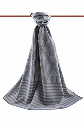 LÜKS MEDİNE MONOGRAM DESENLİ GRİ RENKLİ 75X195 KIRIŞMAZ ŞAL MOSS KREP DİKİŞ TİPİ İTALYAN DİKİŞLİ