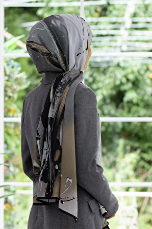 LÜKS MEDİNE BATİK DESENLİ SİYAH - GRİ RENKLİ 75X195 KIRIŞMAZ ŞAL MOSS KREP DİKİŞ TİPİ İTALYAN DİKİŞLİ