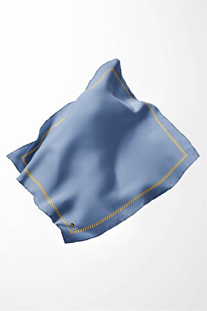 Twill Kenar Motifi Zincir Desenli Düz Bebe Mavisi Renkli 90x90 Dikim Şekli : El Dikişi Eşarp (İpek İçermez)