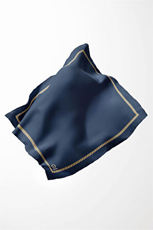 Twill Kenar Motifi Zincir Desenli Düz İndigo Renkli 90x90 Dikim Şekli : El Dikişi Eşarp (İpek İçermez)