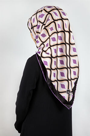 Twill Geometrik Daire Desenli Lila Renkli 90x90 Eşarp (İpek İçermez) Dikim Şekli : El Dikişi