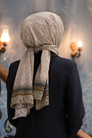 LÜKS MEDİNE İPEĞİ GOLD DETAYLI BAROK DESENLİ BEJ RENKLİ 75X195 KIRIŞMAZ ŞAL MOSS KREP DİKİŞ TİPİ İTALYAN DİKİŞLİ