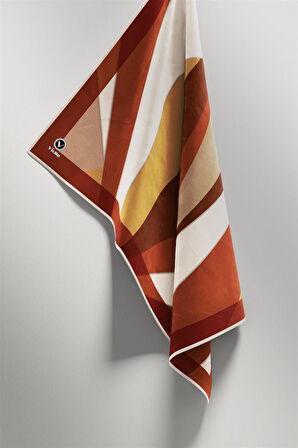 Twill Geometrik Desenli Taba Renkli 90x90 Eşarp (İpek İçermez) Dikim Şekli : El Dikişi