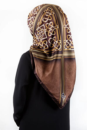 Twill Gold Çerçeveli Barok Desenli Bakır Renkli 90x90 Eşarp (İpek İçermez) Kenar Dikiş Şekli El Dikişli