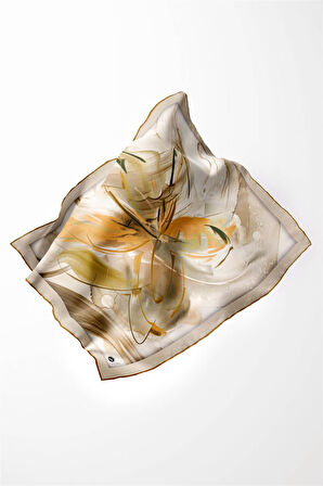 Twill Çiçek Tablo Desenli Hardal Renkli 90x90 Eşarp (İpek İçermez) Kenar Dikiş Şekli El Dikişli