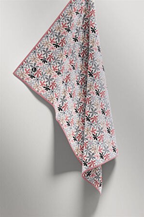 Twill Renkli Çiçek Desenli Pudra Renkli 90x90 Eşarp (İpek İçermez) Kenar Dikiş Şekli El Dikişli