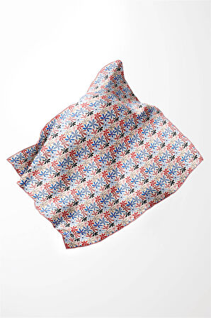 Twill Renkli Çiçek Desenli Pudra - Bebe Mavisi Renkli 90x90 Eşarp (İpek İçermez) Kenar Dikiş Şekli El Dikişli
