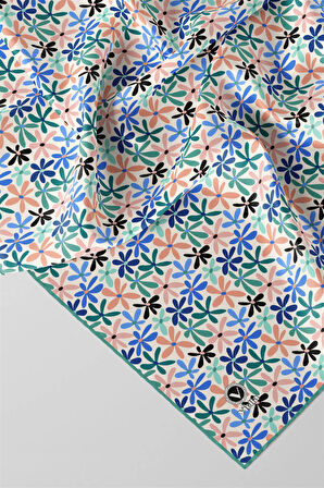 Twill Renkli Çiçek Desenli Buz Mavisi Renkli 90x90 Eşarp (İpek İçermez) Kenar Dikiş Şekli El Dikişli