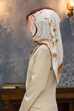 Twill Dalga Desenli Taba Renkli 90x90 Eşarp (İpek İçermez) Kenar Dikiş Şekli El Dikişli